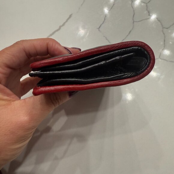 GUCCI GG Marmont  Black Red Leather - Bifold Wallet - Picture 7 of 7